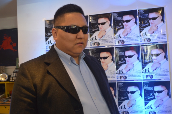 СТА дуучин Мөөжиг “Хүсэл биелнэ” тоглолтоо хийнэ